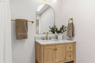 1999 Hawkins Ln, Eugene, OR 97405 - Photo 24