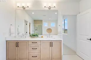 16233 NW Holman Wy, Portland, OR 97229 - Photo 24