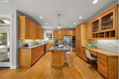 9325 NW Hopedale Ct, Portland, OR 97229 - Photo 12
