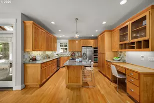 9325 NW Hopedale Ct, Portland, OR 97229 - Photo 12
