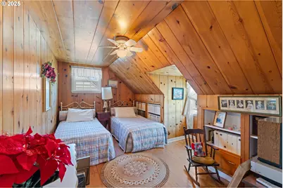 1211 Fairview St, Myrtle Point, OR 97458 - Photo 36