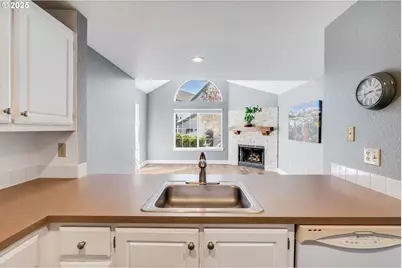 17548 NW Springville Rd #F8, Portland, OR 97229 - Photo 12