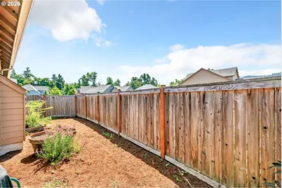 1198 S 41st Pl, Springfield, OR 97478 - Photo 38