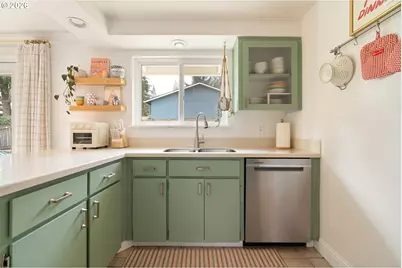 3850 Cedaroak Dr, West Linn, OR 97068 - Photo 16