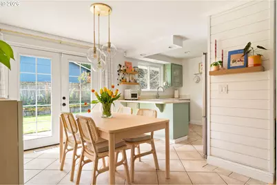 3850 Cedaroak Dr, West Linn, OR 97068 - Photo 12