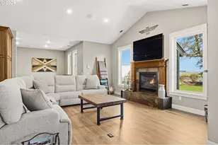 94877 Toftdahl Rd, Junction City, OR 97448 - Photo 16