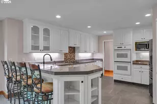 9730 SW 168th Pl, Beaverton, OR 97007 - Photo 22