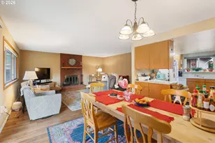 12441 SW King George Dr, Portland, OR 97224 - Photo 6