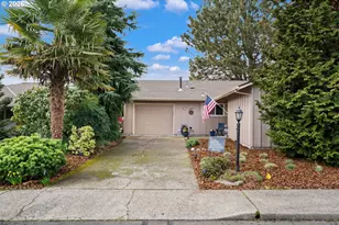 12441 SW King George Dr, Portland, OR 97224 - Photo 2