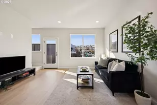 1731 SE Clatsop St, Portland, OR 97202 - Photo 2