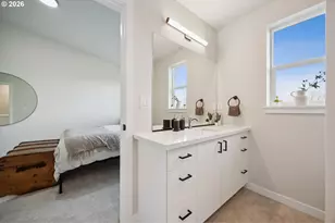 1731 SE Clatsop St, Portland, OR 97202 - Photo 12