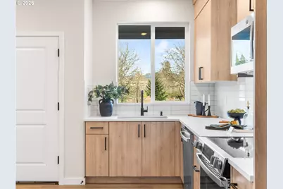 8630 SW 21st Ave #1, Portland, OR 97219 - Photo 4