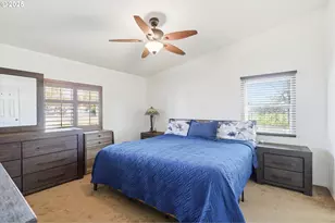 260 21st St, Albany, OR 97322 - Photo 16