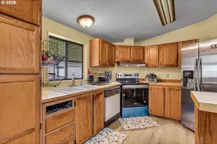 12450 SW Fischer Rd, Tigard, OR 97224 - Photo 10