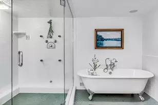 3830 NE Wistaria Dr, Portland, OR 97212 - Photo 38