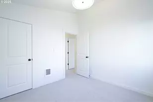 6537 SE Woodstock Blvd, Portland, OR 97206 - Photo 16