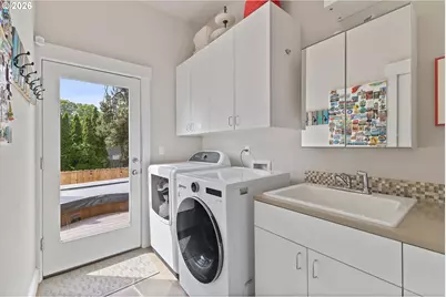 537 SE Spokane St, Portland, OR 97202 - Photo 16