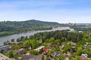 537 SE Spokane St, Portland, OR 97202 - Photo 2