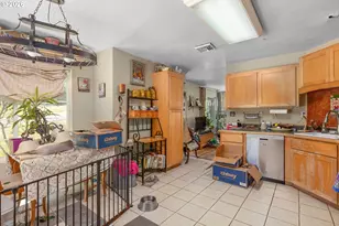 1620 NE Winter St, Roseburg, OR 97470 - Photo 8