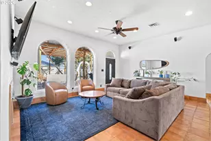 832 E Main St, Hermiston, OR 97838 - Photo 8