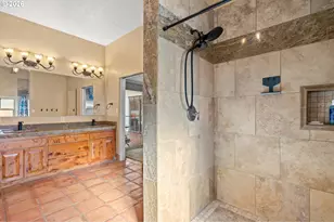 832 E Main St, Hermiston, OR 97838 - Photo 24