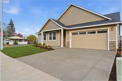 405 S Cedar St, Yamhill, OR 97148 - Photo 2