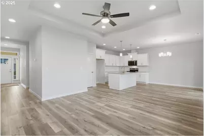 405 S Cedar St, Yamhill, OR 97148 - Photo 8