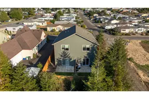 752 Madison St, Coos Bay, OR 97420 - Photo 20