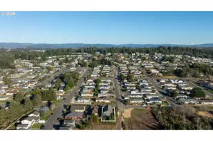 752 Madison St, Coos Bay, OR 97420 - Photo 16