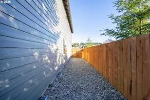 752 Madison St, Coos Bay, OR 97420 - Photo 24