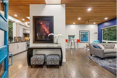 3115 SW Bennington Dr, Portland, OR 97205 - Photo 8