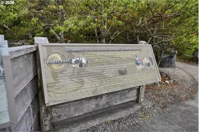 325 1st St SW, Bandon, OR 97411 - Photo 34