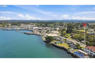 325 1st St SW, Bandon, OR 97411 - Photo 40