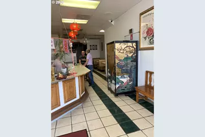 109 N Main St, Mount Angel, OR 97362 - Photo 8