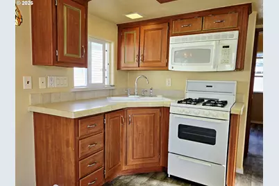 16219 Lower Harbor Rd, Brookings, OR 97415 - Photo 18