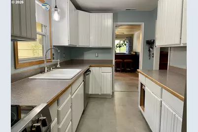 93524 Easy Ln, Coos Bay, OR 97420 - Photo 12