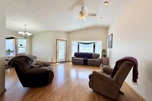1590 SW Riverhill Dr, Hermiston, OR 97838 - Photo 10
