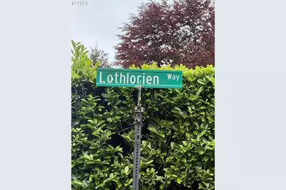 1 Lothlorien, Lake Oswego, OR 97034 - Photo 2