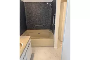 1400 Candlelight Dr, Eugene, OR 97402 - Photo 22