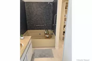 1400 Candlelight Dr, Eugene, OR 97402 - Photo 10