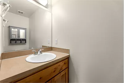 519 NE 2nd St, Battle Ground, WA 98604 - Photo 14