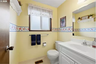 20350 SW Madeline Pl, Beaverton, OR 97078 - Photo 22