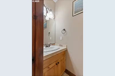 1280 NE Regatta St, Lincoln City, OR 97367 - Photo 20