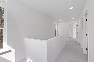 8115 NE Wilkins St, Hillsboro, OR 97006 - Photo 22