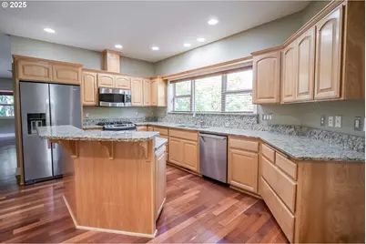 278 Rockridge Ct, Eugene, OR 97405 - Photo 8