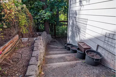 278 Rockridge Ct, Eugene, OR 97405 - Photo 40