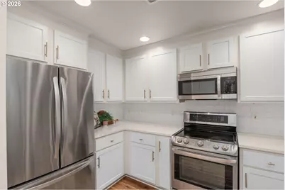 520 SE Columbia River Dr #317, Vancouver, WA 98661 - Photo 14