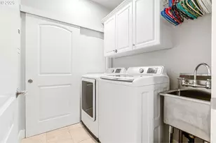 707 N Hayden Island Dr, Portland, OR 97217 - Photo 22