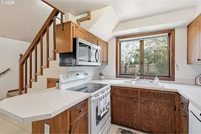 4411 Dillard Rd, Eugene, OR 97405 - Photo 16