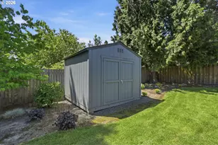 19654 SW Murphy St, Beaverton, OR 97078 - Photo 36